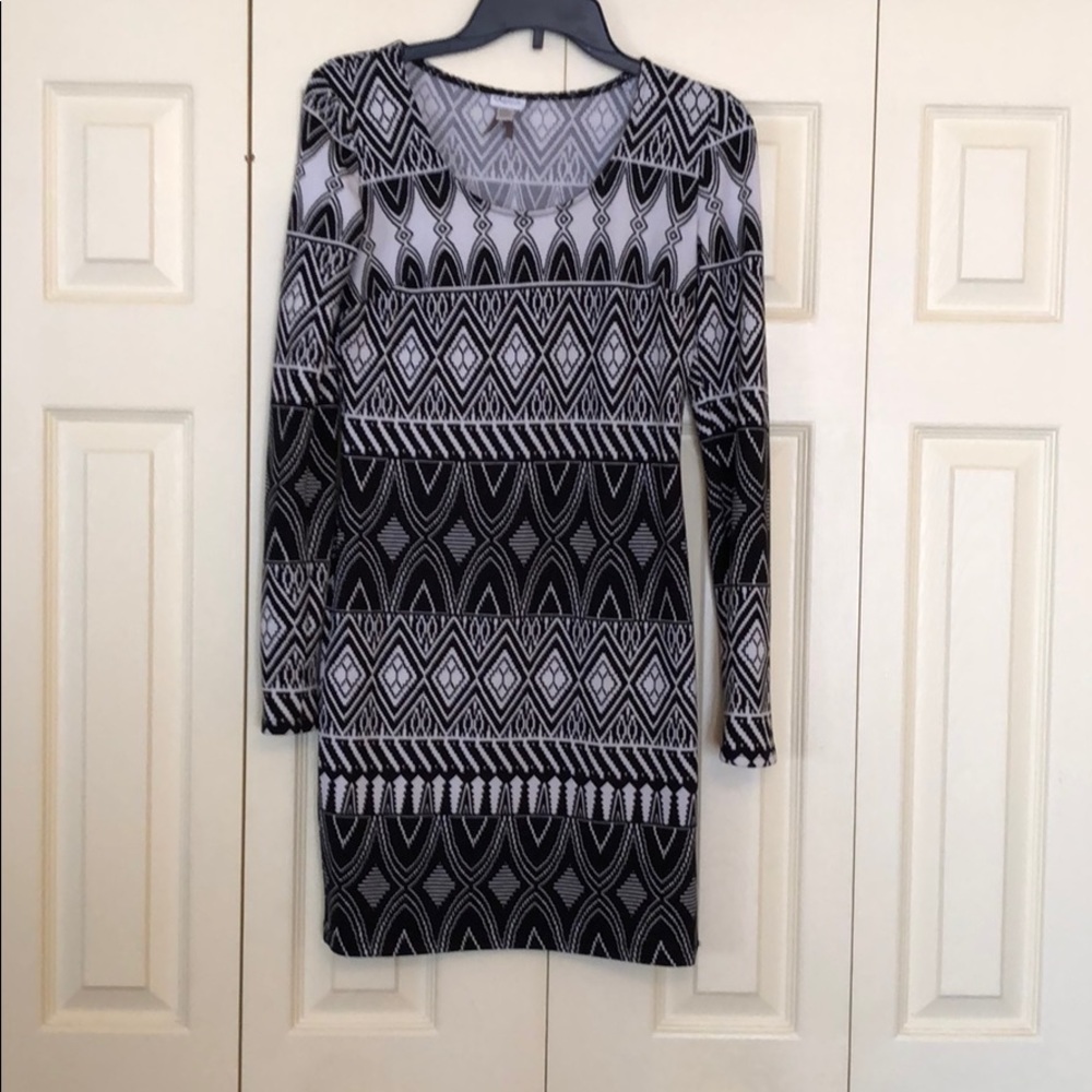 Long sleeves dress